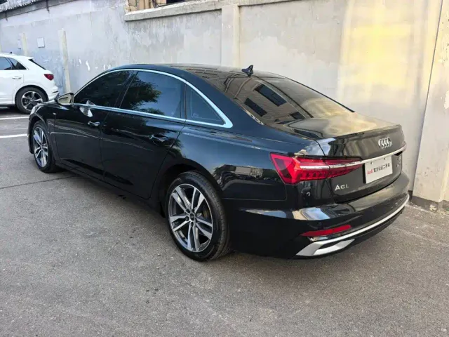 Audi A6L — Фото автомобиля 4