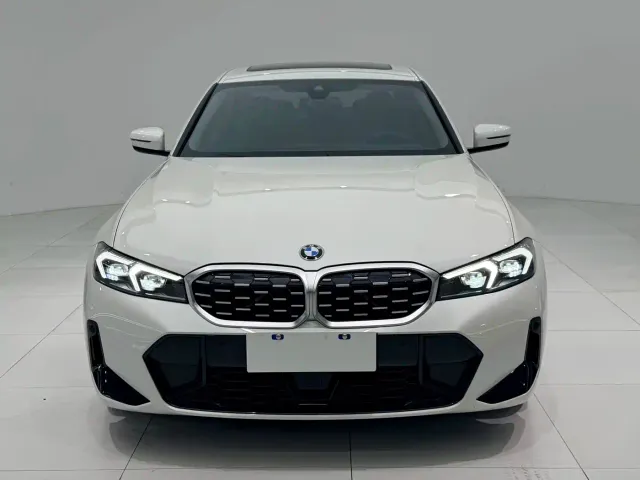 BMW 3 Series — Фото автомобиля 2