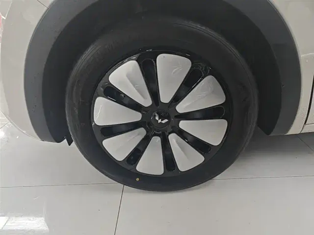 Wuling Bingo — Фото автомобиля 22