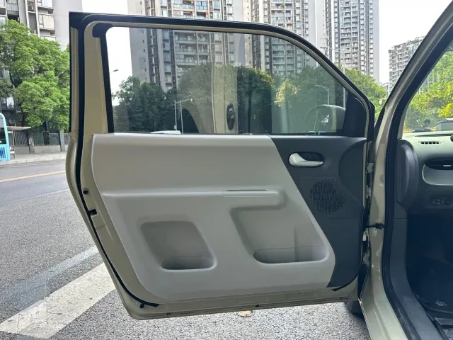 Changan Lumin — Фото автомобиля 9