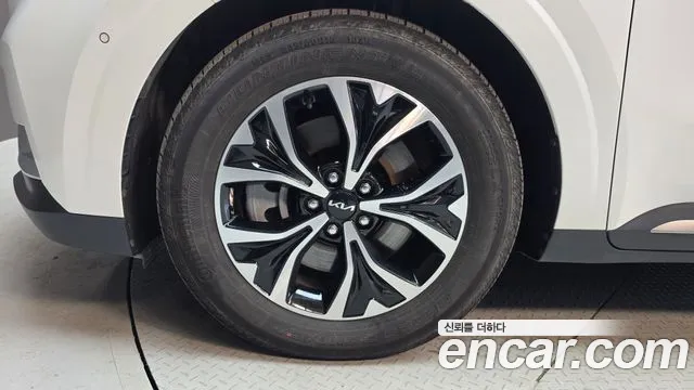 Kia Carnival 4th Gen — Фото автомобиля 5