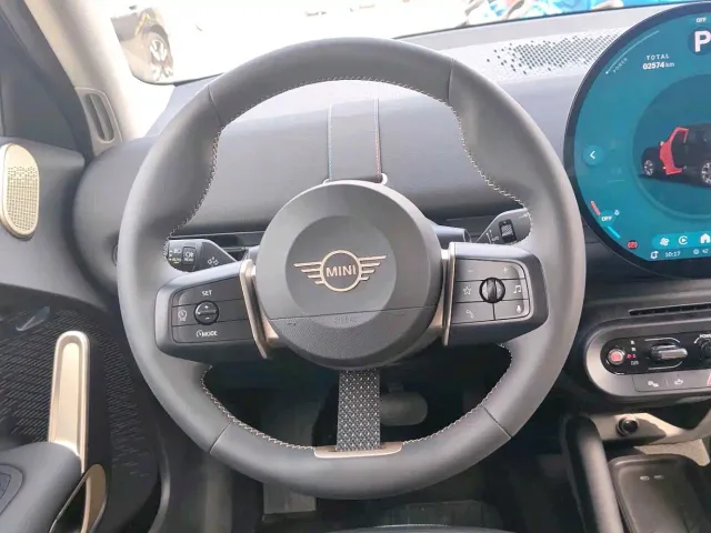 MINI Electric ACEMAN — Фото автомобиля 6
