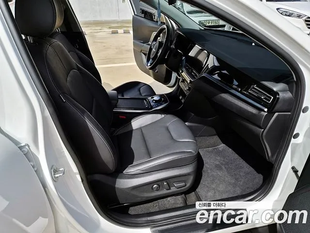 Kia Niro — Фото автомобиля 6