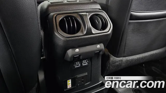 Jeep Wrangler JL — Фото автомобиля 18