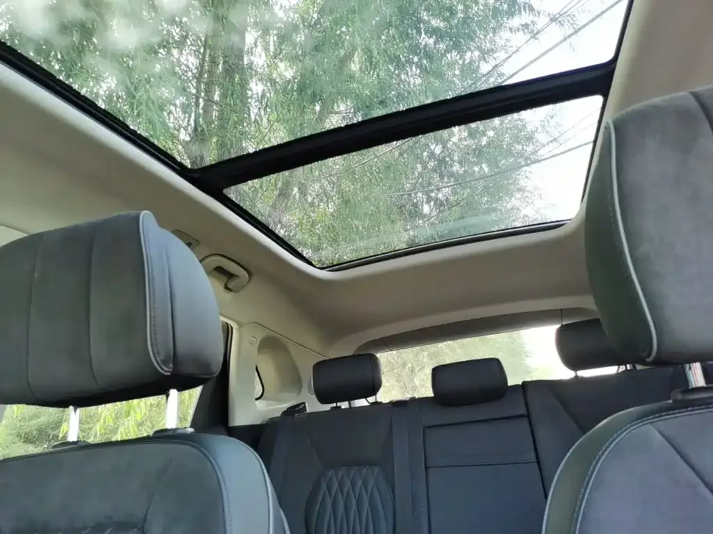 Hongqi Hongqi HS5 2022 Facelift 2.0T Smart Flag Enjoyment Edition — Фото автомобиля 17