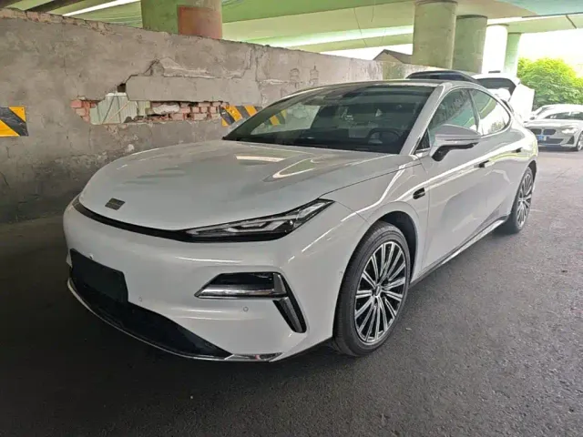 Фотография автомобиля — Geely Galaxy Xingyao 8