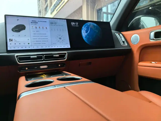 Li Auto L7 — Фото автомобиля 12