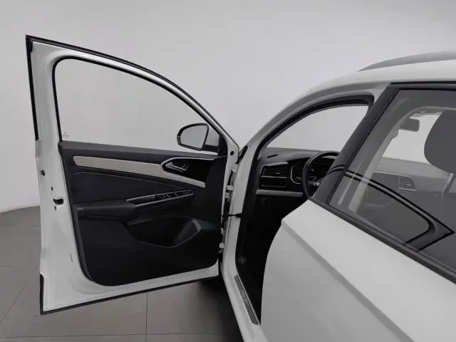Jetta VS5 — Фото автомобиля 8