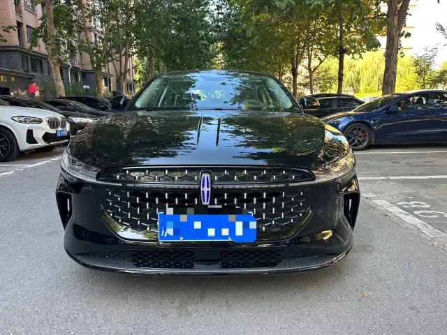 Lincoln Z — Фото автомобиля 2
