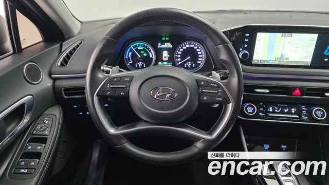Hyundai Sonata — Фото автомобиля 13