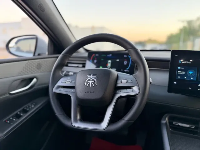 BYD Qin PLUS — Фото автомобиля 12