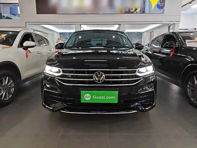 Volkswagen Tiguan L — Фото автомобиля 2
