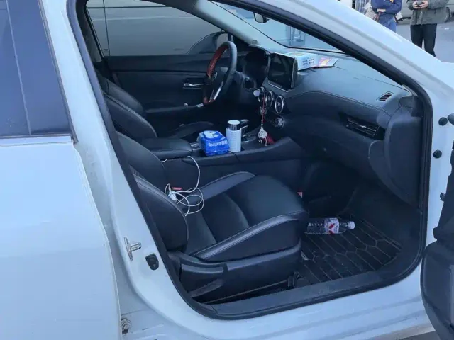 Nissan Sylphy — Фото автомобиля 8