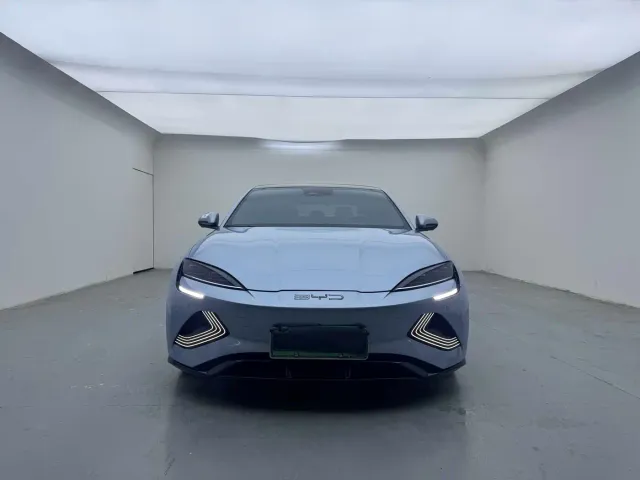 BYD Seal — Фото автомобиля 2