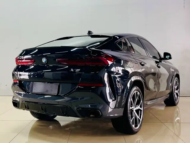 BMW X6 — Фото автомобиля 6