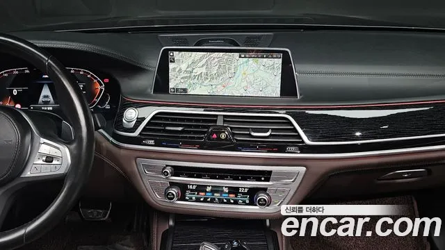 BMW 7 Series — Фото автомобиля 14
