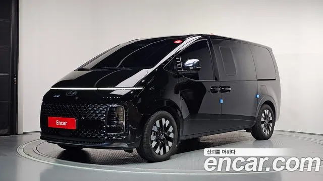 Фотография автомобиля — Hyundai Staria
