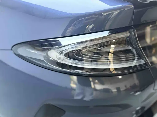 Xiaomi SU7 — Фото автомобиля 7