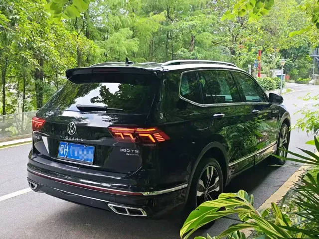 Volkswagen Tiguan L — Фото автомобиля 6