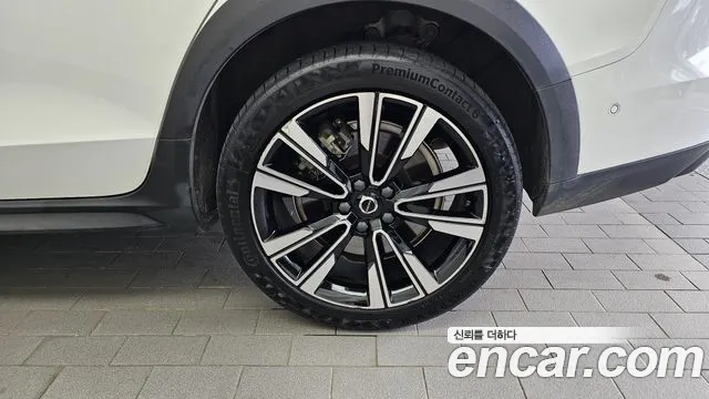 Вольво V60 V60 Cross Country 2 поколение B5 Ultimate AWD — Фото автомобиля 19
