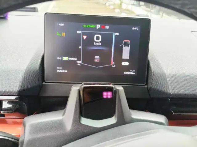 Yuan Cheng Farizon Super VAN 2025 Smart Wealth Edition Medium Wheelbase Medium Roof 83kWh — Фото автомобиля 4