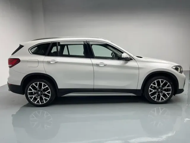 BMW X1 — Фото автомобиля 4