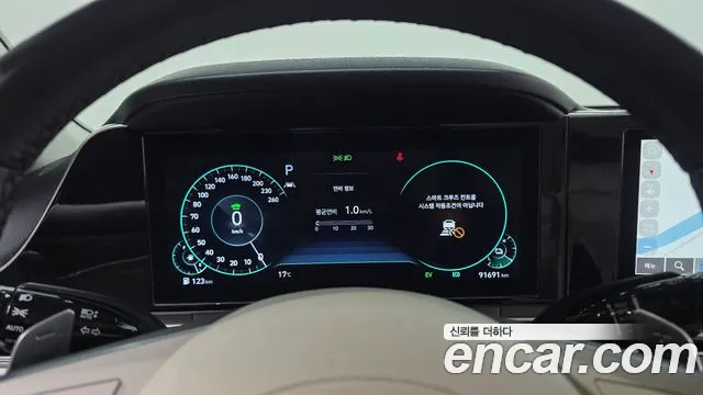 Hyundai Grandeur (New) Hybrid — Фото автомобиля 11