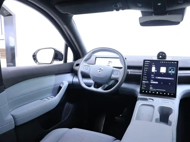 Nio EC6 — Фото автомобиля 14