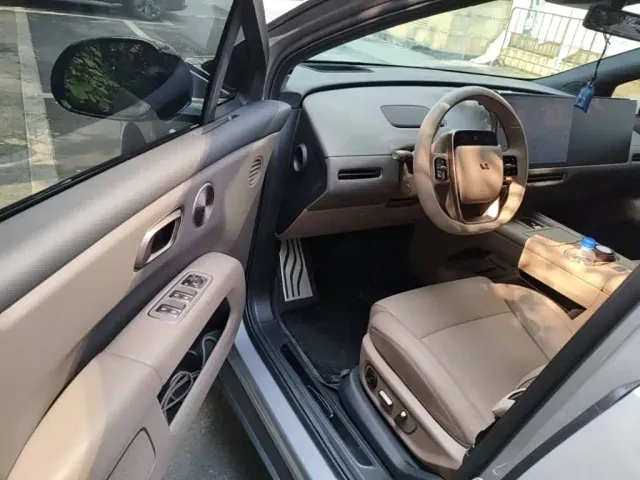 Li Auto i6 — Фото автомобиля 15