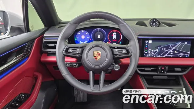 Porsche Macan — Фото автомобиля 11