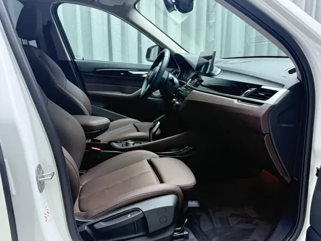 BMW X1 — Фото автомобиля 18