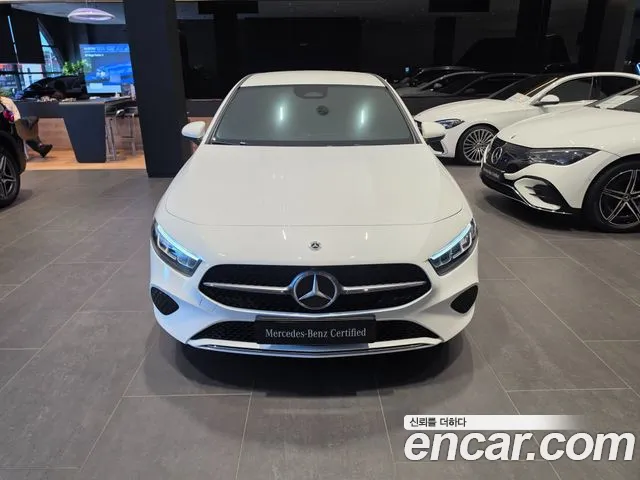 Mercedes-Benz A-Class W177 — Фото автомобиля 3