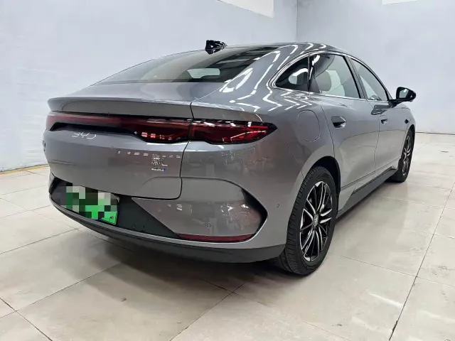 BYD Qin L — Фото автомобиля 7