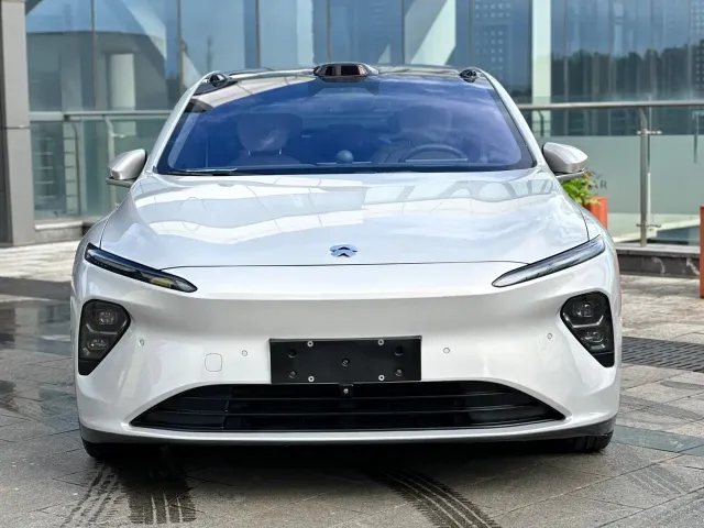 Nio ET7 — Фото автомобиля 2