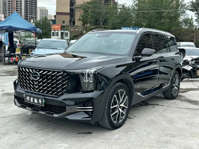 Фотография автомобиля — GAC Trumpchi GS8