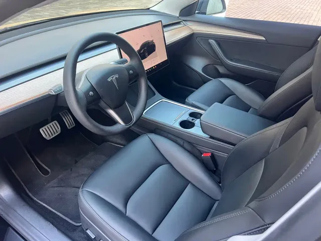Tesla Model 3 2022 Performance High-Performance AWD — Фото автомобиля 9