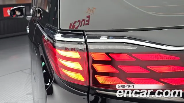 Toyota Alphard — Фото автомобиля 17