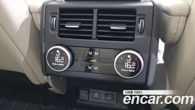Land Rover Discovery — Фото автомобиля 18