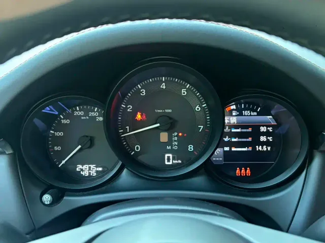 Porsche Macan — Фото автомобиля 8