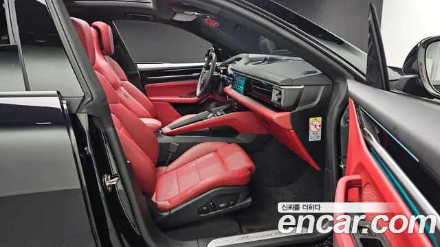 Porsche Macan — Фото автомобиля 10