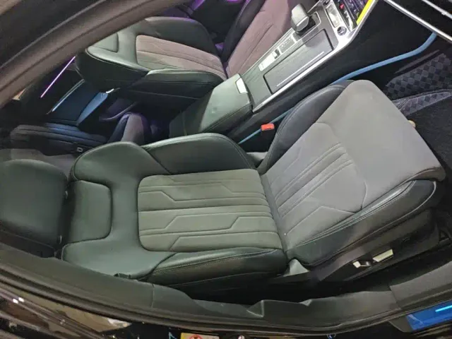 Audi A6L — Фото автомобиля 24