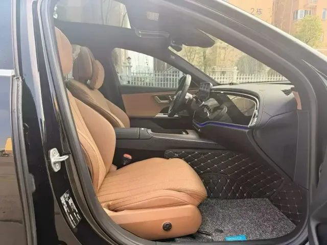 Mercedes-Benz E-Class — Фото автомобиля 6