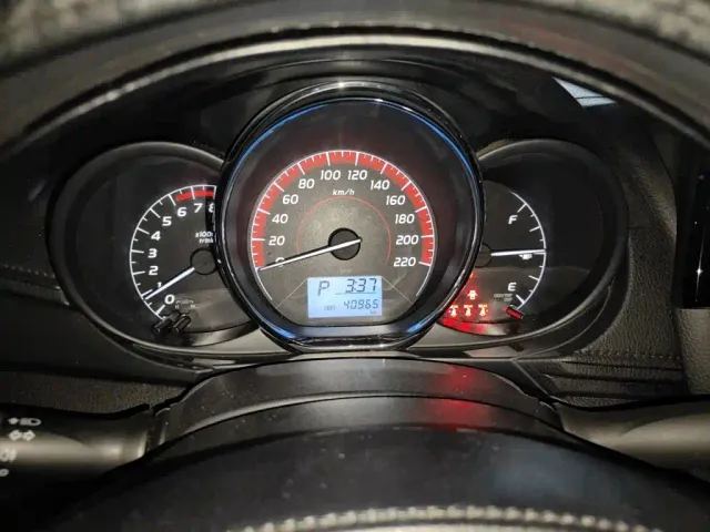 Toyota Vios — Фото автомобиля 7