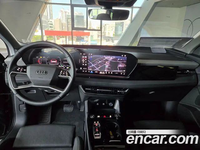 Audi Q6 e-tron — Фото автомобиля 9