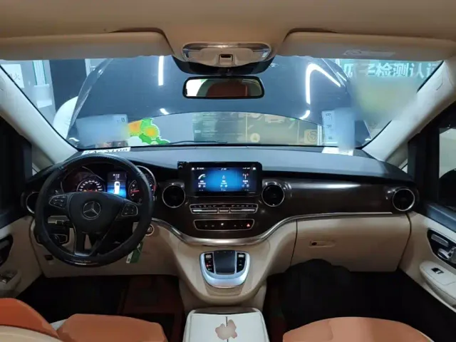 Mercedes-Benz Mercedes-Benz V-Class 2021 V 260 Pilot Edition — Фото автомобиля 9