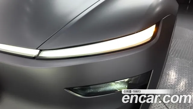 Tesla Model Y — Фото автомобиля 20