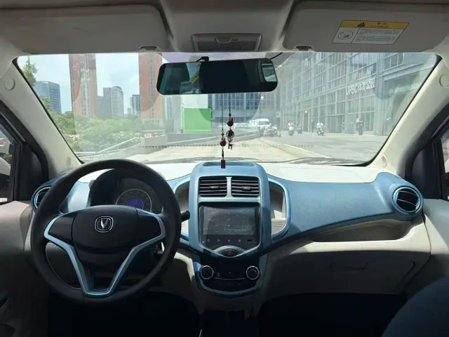 Changan Benben E-Star — Фото автомобиля 13