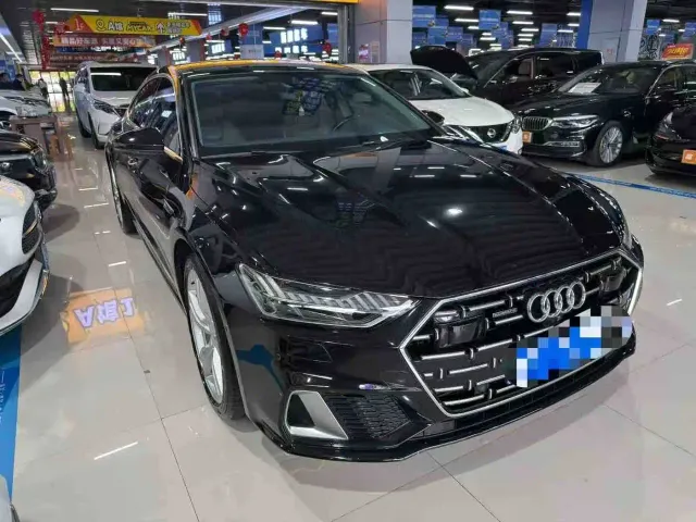 Audi A7L — Фото автомобиля 2