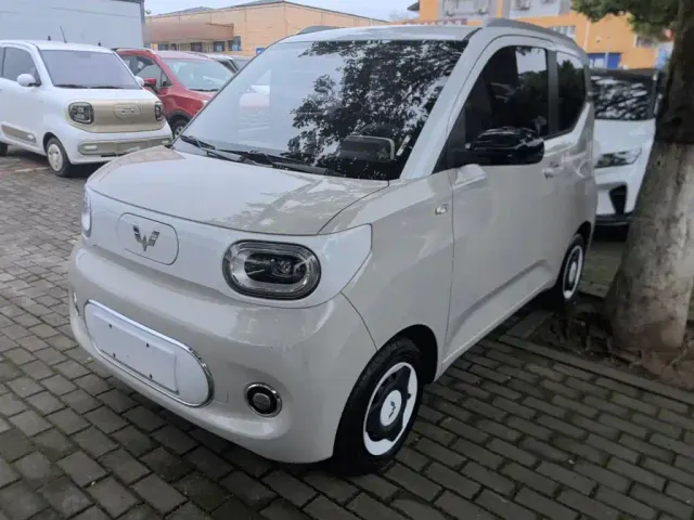 Фотография автомобиля — Wuling Hongguang Mini EV