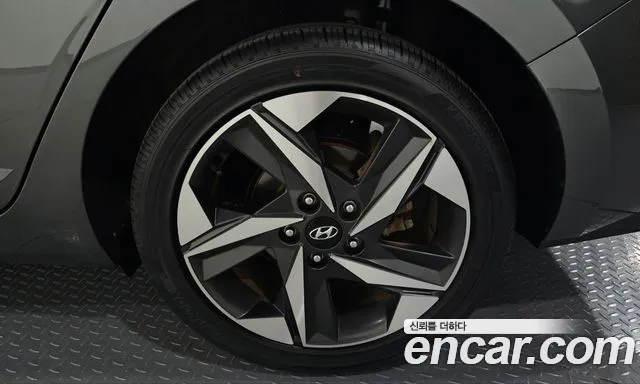 Hyundai Avante — Фото автомобиля 6